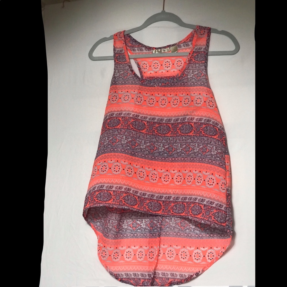Small women’s /girls cross back tank top polyester